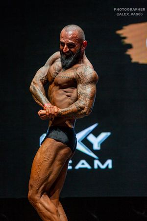 CLASSIC PHYSIQUE НОВИЧКИ
